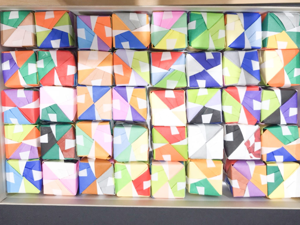 西宮回生病院　デイケア　新作　布マスクづくり　利用者さんと