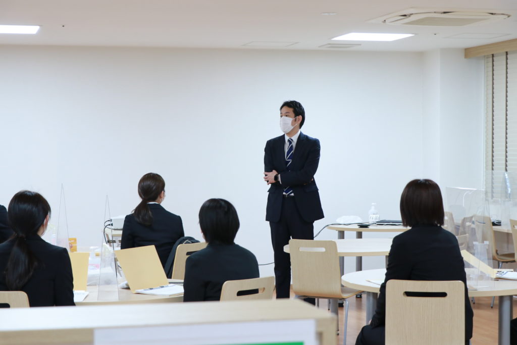 新卒の職員研修